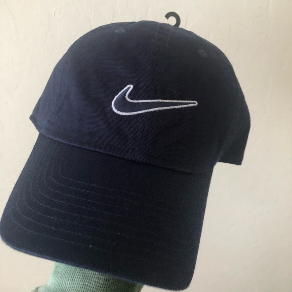 New Nike Baseball Hat